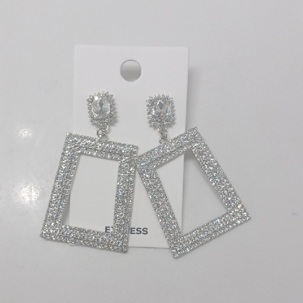 Express Elegant Silver Crystal Drop Earrings